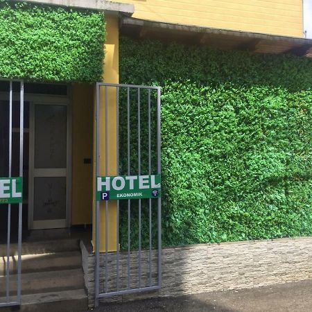 Orange Villa Hotel 티라나 외부 사진